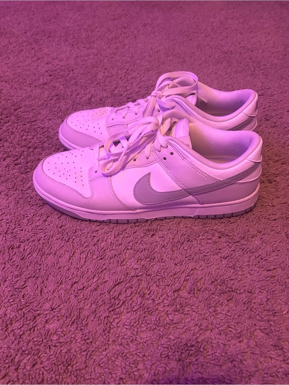 Nike Low-Top Sneakers in Light Pink and White